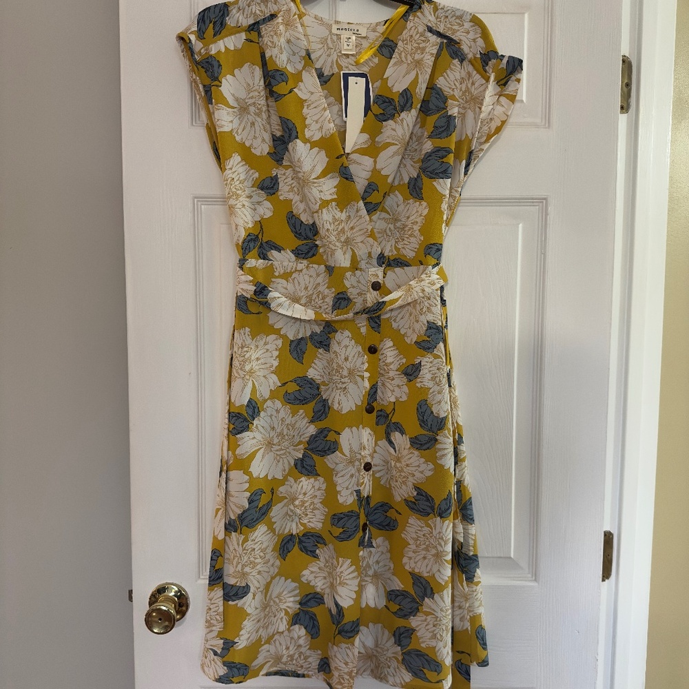 Monteau floral dress medium
